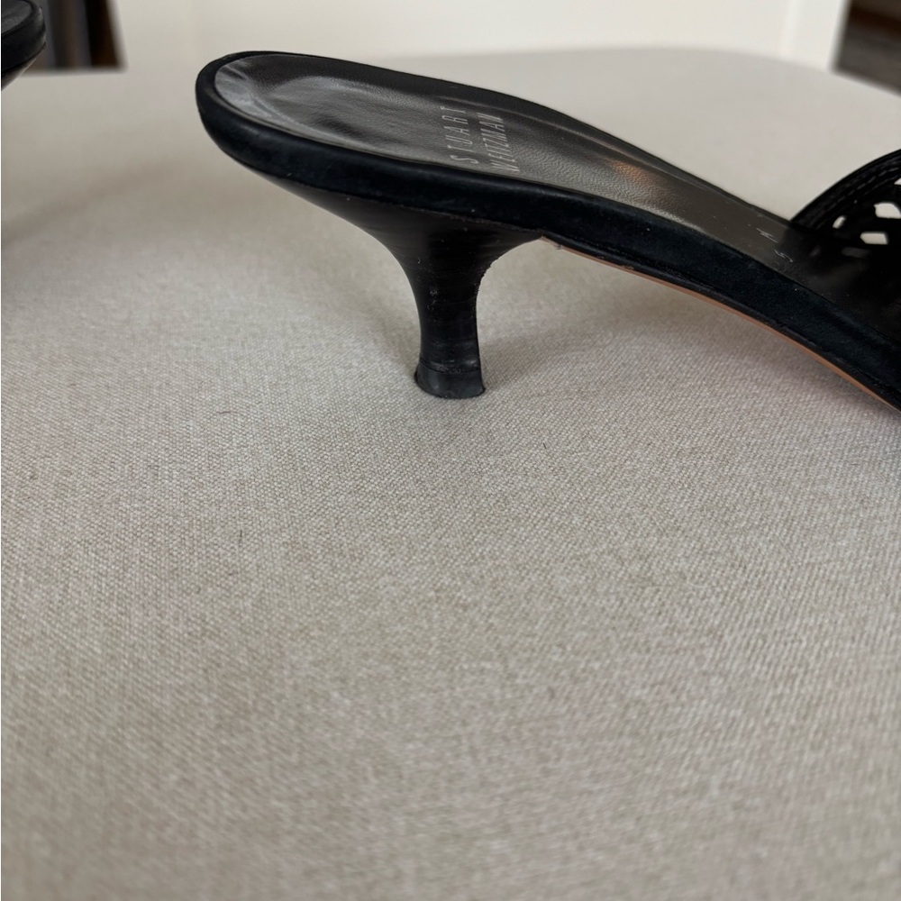 Stuart Weitzman kitten heels sandals black suede leather silver studs 5 - Picture 4 of 9